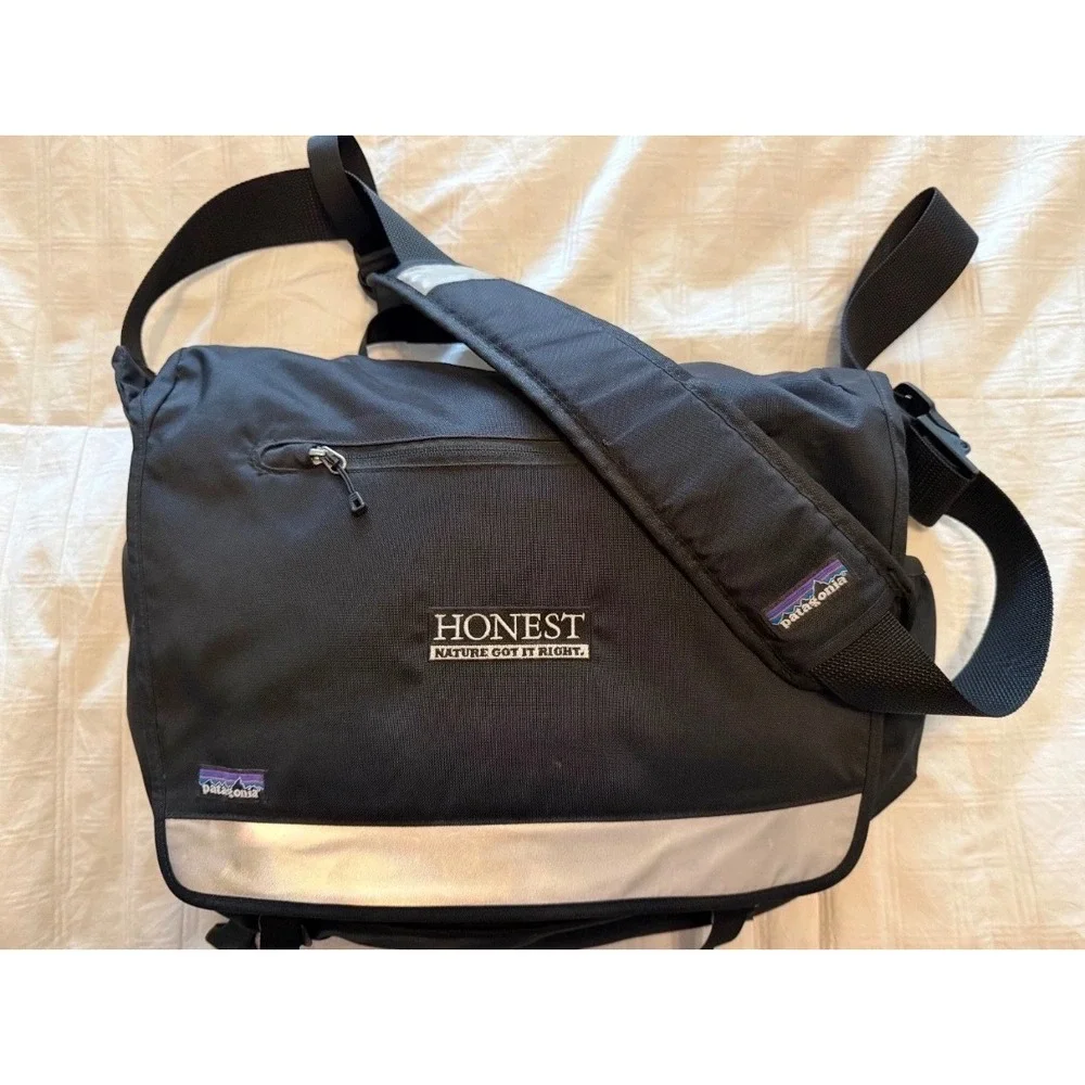 diaper bag patagonia Terravia Hip Pack Quiet Violet repellent coating Vintage Patagonia x Honest Diaper